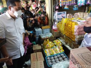 Sidak ke Pasar Induk, Mendag Masih Temui Minyak Goreng Mahal