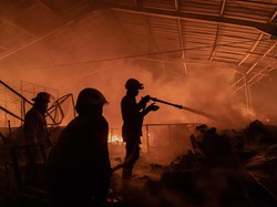 Getir Curahan Hati Pedagang Relokasi Pasar Johar yang Terbakar
