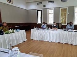 Ditunjuk Jadi Menteri ESDM Ad Interim, Bahlil Langsung Rapat