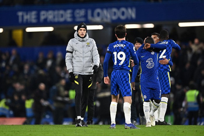 LONDON, ENGLAND - JANUARY 23: Thomas Tuchel, Manager of Chelsea looks on following the Premier League match between Chelsea and Tottenham Hotspur at Stamford Bridge on January 23, 2022 in London, England. (Photo by Clive Mason/Getty Images)