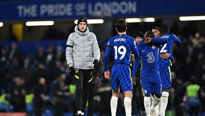 LONDON, ENGLAND - JANUARY 23: Thomas Tuchel, Manager of Chelsea looks on following the Premier League match between Chelsea and Tottenham Hotspur at Stamford Bridge on January 23, 2022 in London, England. (Photo by Clive Mason/Getty Images)