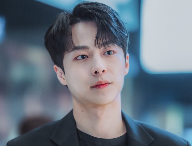 Bae In Hyuk berperan sebagai Ban Sook di Kiss Goblin yang merupakan goblin yang ingin menjadi manusia