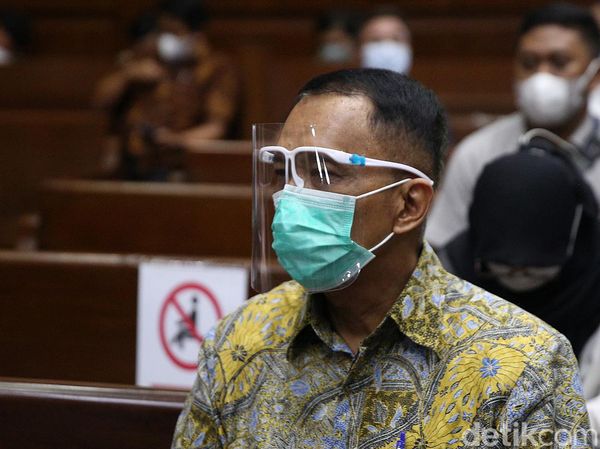 Korupsi Rp 55 M, Bekas Pejabat Pajak Ini Dihukum 9 Tahun Bui