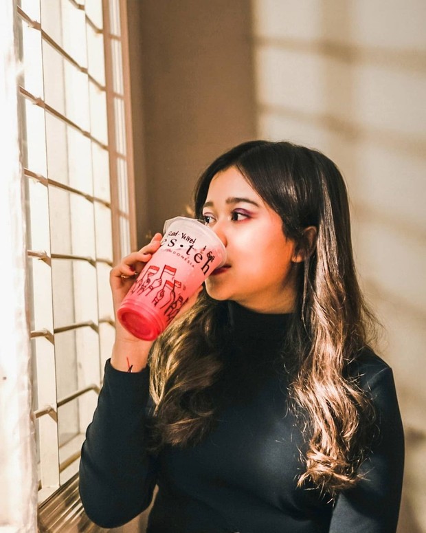 Es Teh Indonesia milik Brisia Jodie