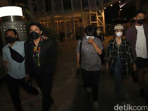 Thariq Halilintar dan Fuji Putus Thariq Halilintar dan Fuji Putus