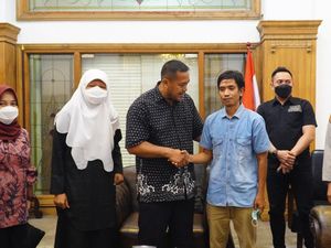 Pertimbangan Orang Tua Cabut Laporan Kasus Guru Pukul Siswa di Surabaya Pertimbangan Orang Tua Cabut Laporan Kasus Guru Pukul Siswa di Surabaya