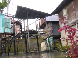 Kondisi Miris Rumah Ibu Nurmiah dan Anak Kebutuhan Khusus, Mari Bantu Mereka