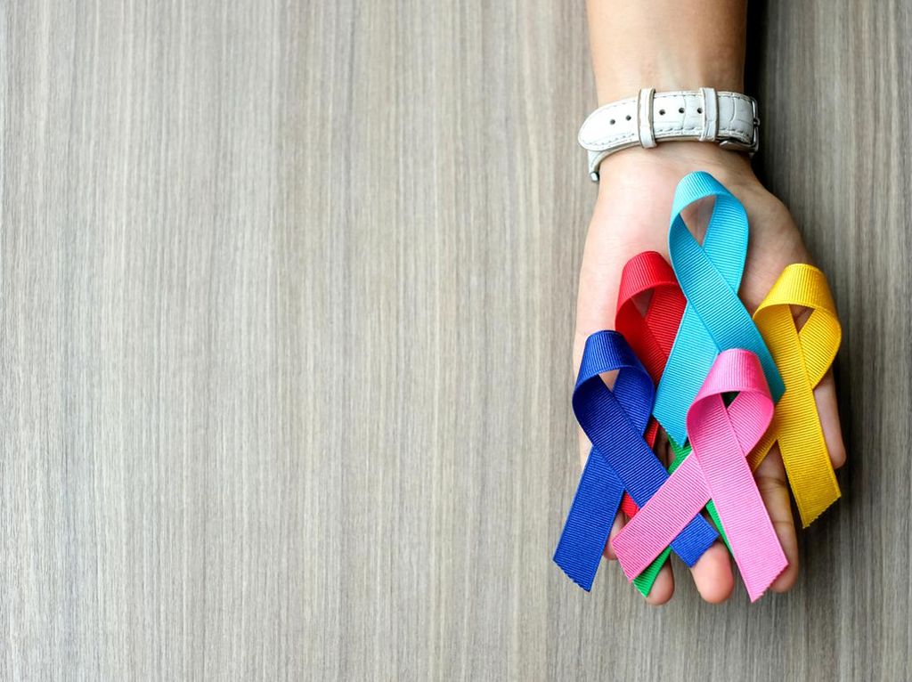 Mitos-Fakta Hari Kanker Sedunia: Jajanan Bermicin Bikin Kanker Nggak Sih?