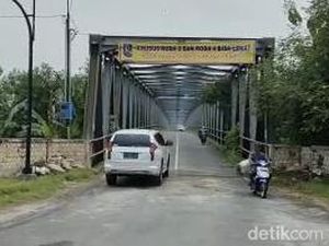 Mobil Kini Bisa Lewat Jembatan Glendeng Tuban, Tak Perlu Memutar 20 Km Lagi Mobil Kini Bisa Lewat Jembatan Glendeng Tuban, Tak Perlu Memutar 20 Km Lagi