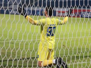 Kekasih Kiper Arema FC yang Juga Miss Brasil Gleycy Correia Meninggal Dunia Kekasih Kiper Arema FC yang Juga Miss Brasil Gleycy Correia Meninggal Dunia