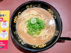 Lagi Viral Ramen Berkuah Super Kental di Jepang, Sehari Cuma Ada 5 Porsi