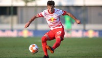 Marcelo Saracchi. Masih 23 tahun, eks pemain RB Leipzig yang juga pernah dipinjamkan ke Galatasaray ini belum lagi memiliki klub sejak 1 Januari 2022. Foto: Getty Images/Ronny Hartmann