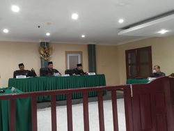 Pegawai-Pensiunan UIN Suska Gugat Lagi Rektor ke KIP Riau, Perkara Apa?