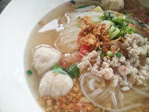Resep Kwetiau Kuah Ayam Cincang yang Gurihnya Nampol Resep Kwetiau Kuah Ayam Cincang yang Gurihnya Nampol