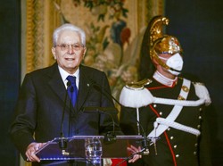 Presiden Italia Sergio Mattarella Positif Corona