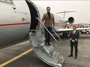 Dituduh Penipu Ulung di Tinder, Simon Leviev Janji Beri Penjelasan Dituduh Penipu Ulung di Tinder, Simon Leviev Janji Beri Penjelasan