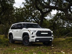 Toyota Sequoia 2023 Meluncur, SUV Gahar Bermesin Hybrid