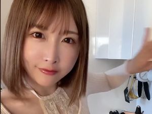 Jadi Bintang Porno Demi Selamatkan Pria Jadi Bintang Porno Demi Selamatkan Pria