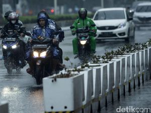 BMKG: Waspada Potensi Hujan di Jaksel-Jaktim pada Siang dan Sore Hari BMKG: Waspada Potensi Hujan di Jaksel-Jaktim pada Siang dan Sore Hari