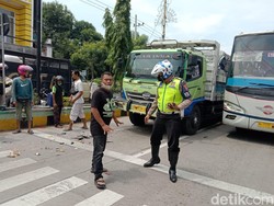 Fakta Truk Tabrak Mobil dan 2 Motor yang Tewaskan 1 Orang di Situbondo