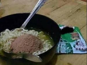 Nyeleneh! 10 Kombinasi Makanan Ini Bikin Selera Makan Hilang