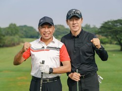 Ketika Menpora Amali Golf Bareng Shin Tae-yong