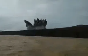 Viral Video Erupsi Gunung Anak Krakatau, BNPB Ungkap Faktanya Viral Video Erupsi Gunung Anak Krakatau, BNPB Ungkap Faktanya