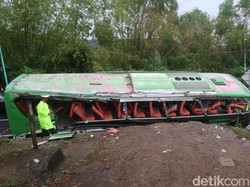 Tips Memilih Bus Pariwisata yang Aman dan Laik Jalan