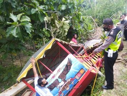 Tragedi Pagi Hari Saat Kereta Kelinci Nyungsep Tewaskan Nenek dan Cucu