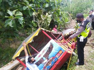 Kemudi Rusak Jadi Penyebab Kereta Kelinci Nyungsep Tewaskan 2 Orang di Madiun Kemudi Rusak Jadi Penyebab Kereta Kelinci Nyungsep Tewaskan 2 Orang di Madiun