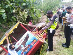 Tragedi Kereta Kelinci Nyungsep Tewaskan Nenek-Cucu di Madiun