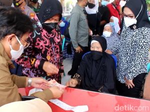 Mensos Risma Turun Tangan Cek Pencairan Bansos Tersendat di Jombang