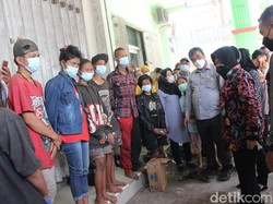 Momen Risma Bertemu Anak Jalanan di Jombang hingga Beri Wejangan