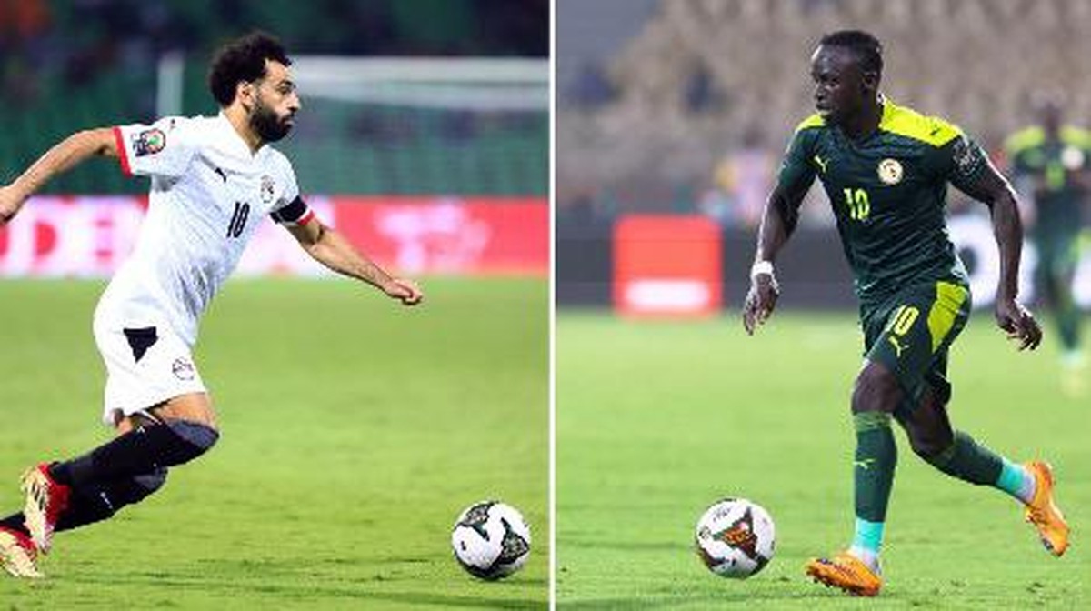 Mohamed Salah-Sadio Mane, dari kawan jadi lawan di final Piala Afrika 2021 (AFP/KENZO TRIBOUILLARD)