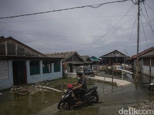 Cerita Warga Muara Angke yang Wilayahnya Terancam Tenggelam Cerita Warga Muara Angke yang Wilayahnya Terancam Tenggelam