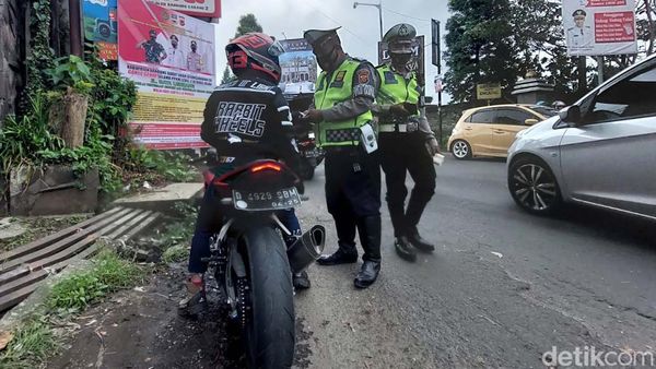 Pulang Sunmori, Motor Knalpot Bising Dirazia