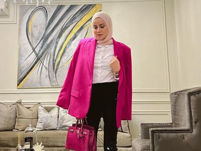 7 Potret Mewah Rumah Olla Ramlan, Kombinasi Desain Klasik dan Modern
