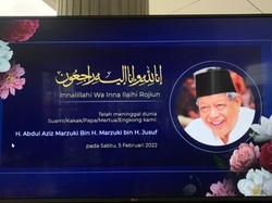 Sandiaga Ajak Warganet Doakan Almarhum Ayah Mertua via IG Live dan Youtube
