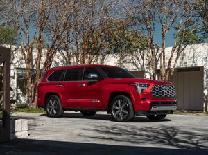 Lihat Lebih Dekat Wujud SUV Hybrid Terbaru Toyota Sequoia 2023 Lihat Lebih Dekat Wujud SUV Hybrid Terbaru Toyota Sequoia 2023