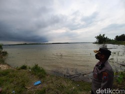 Musibah Perahu Tenggelam di Waduk Gondang, Bapak Tewas-Anak Hilang