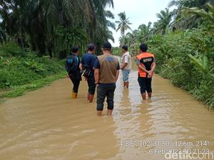 Banjir-Longsor Terjang 8 Daerah di Bengkulu, Sebagian Warga Mengungsi