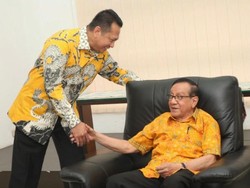Jadi Alumni HMI Berprestasi, Bamsoet Raih Penghargaan dari KAHMI