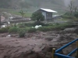 Banjir Bandang hingga Longsor Putus Akses Jalur Wisata di Magetan