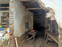 Kisah Sedih Warga Probolinggo Uang Beli Motor Rp 5 Juta Hanyut Terbawa Banjir