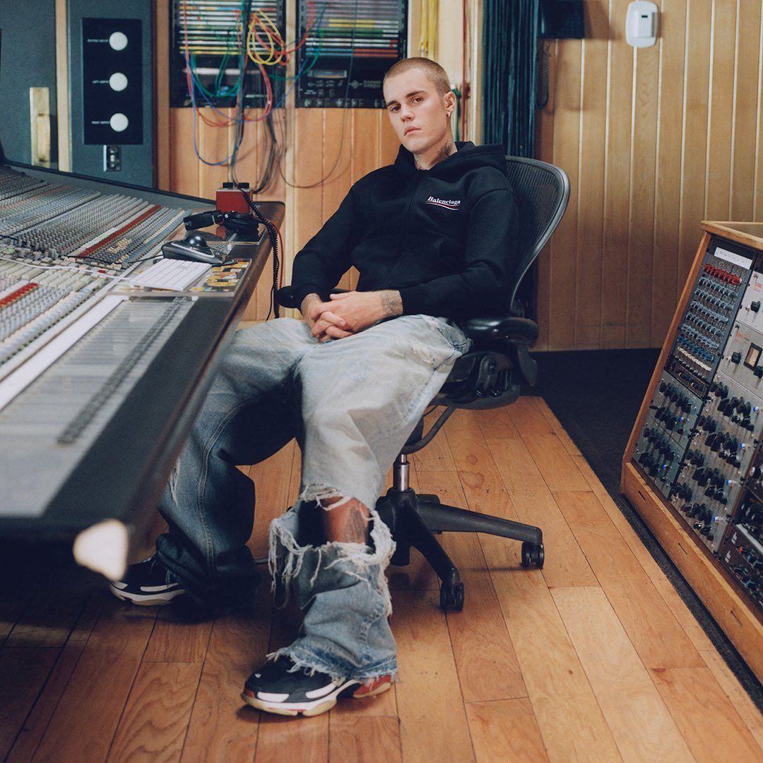 Justin Bieber di Balenciaga spring/summer 2022