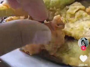 Kreatif! Orang Ini Eksperimen Bikin Cabe dan Bawang Putih Goreng Tepung