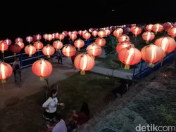 Lampion di Kompleks Rumah FX Rudy: Ramai Dikunjungi, Kini Ditutup