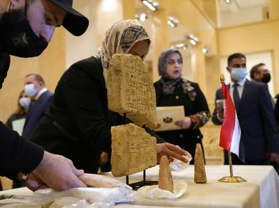 Ratusan Artefak Selundupan Pasca Saddam Hussein Dikembalikan