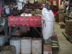 Ya Ampuuunn! Minyak Goreng di Labuhanbatu Sumut Langka