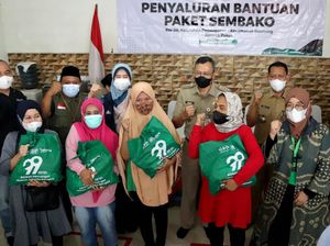 Paket Sembako untuk Warga Jakarta Pusat
